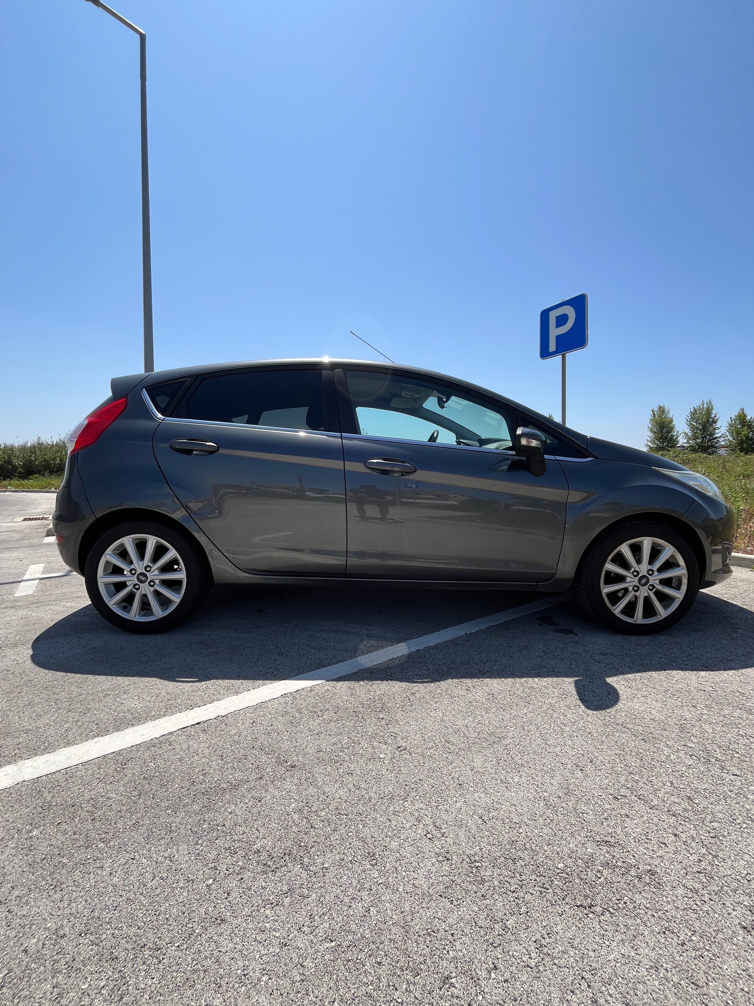Ford Fiesta 1.0 Ecoboost 100cv | GPS • Câmara • Kit Mãos Livres