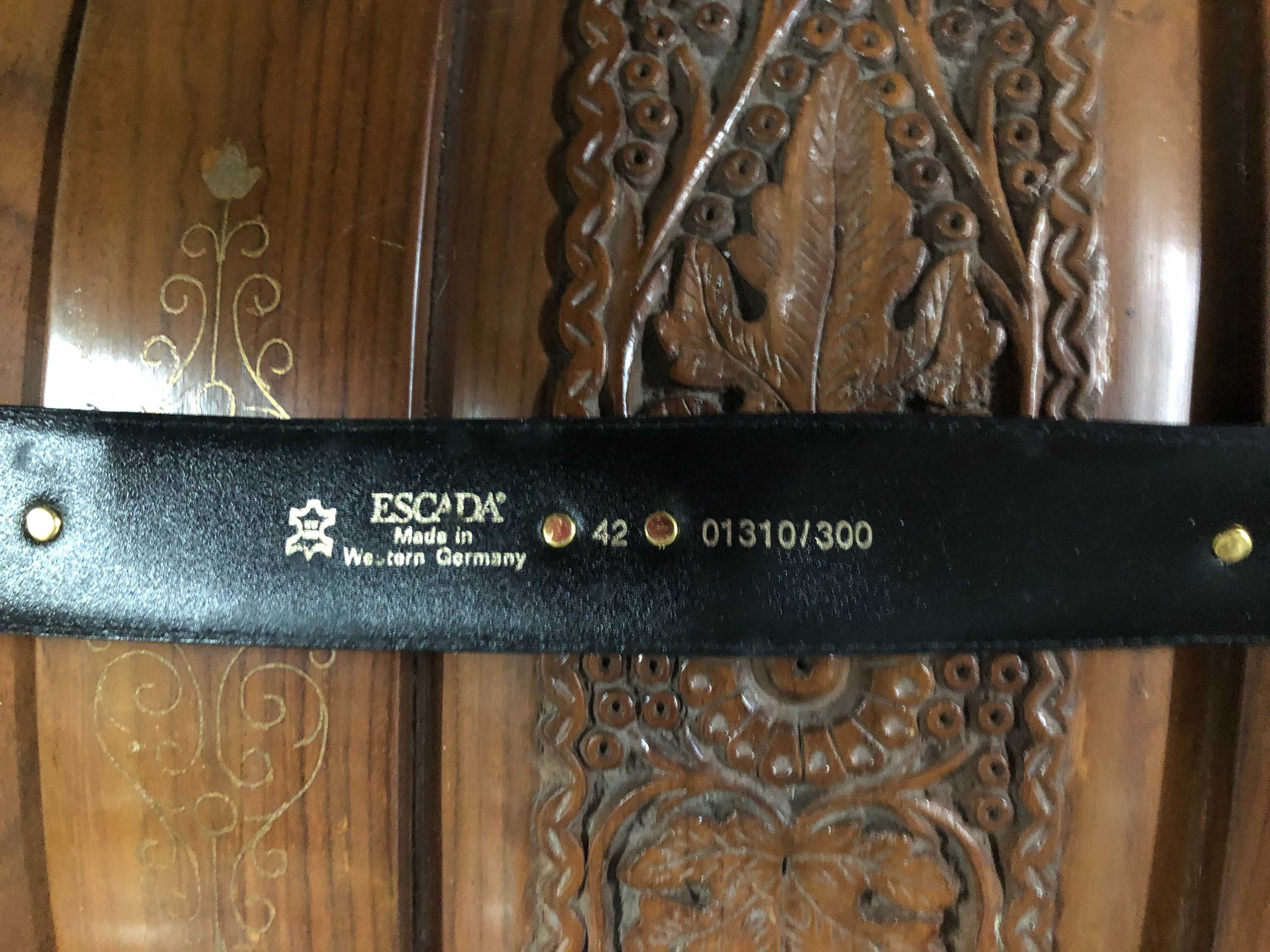 Cinto Escada laços dourados vintage