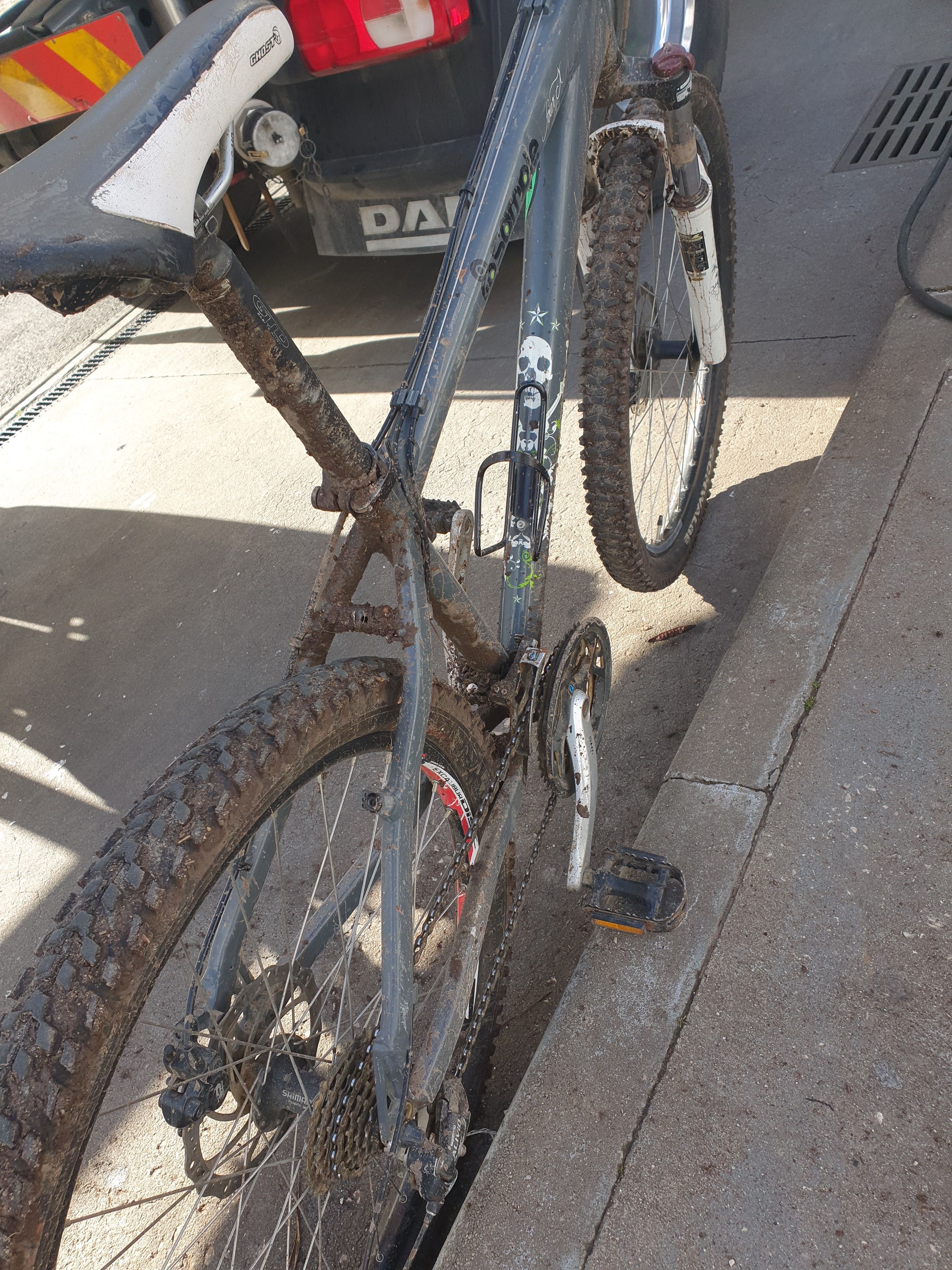 Bicicleta BTT Ghost - Pronta a andar