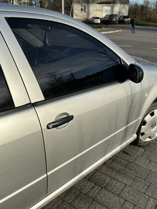 Продам шкода фабія skoda fabia 2006