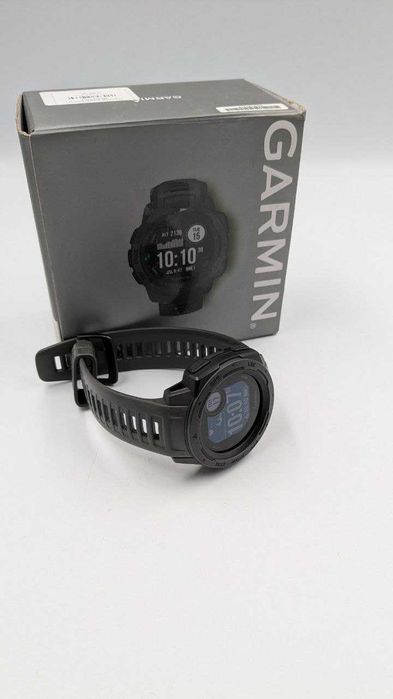 GPS-годинник Garmin Instinct