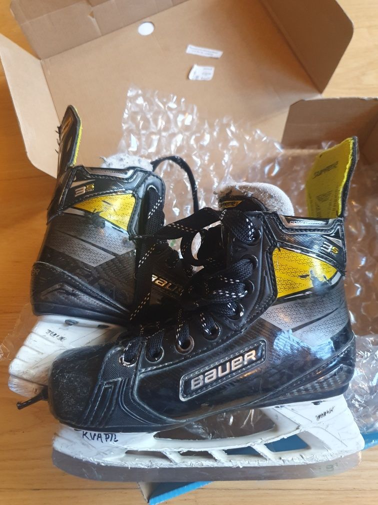 Bauer 3S Pro 13.5 yth 33 Supreme Lyzwy Hokejowe Profesjonalne