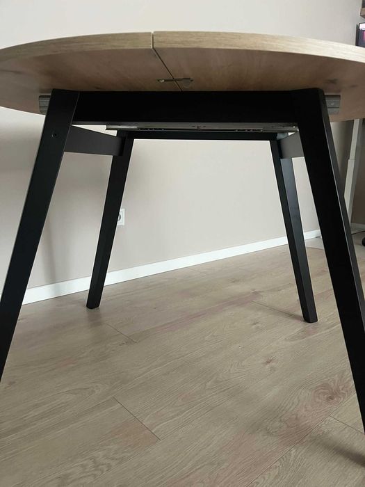 Stół okrągły rozkładany dąb artisan/czarny