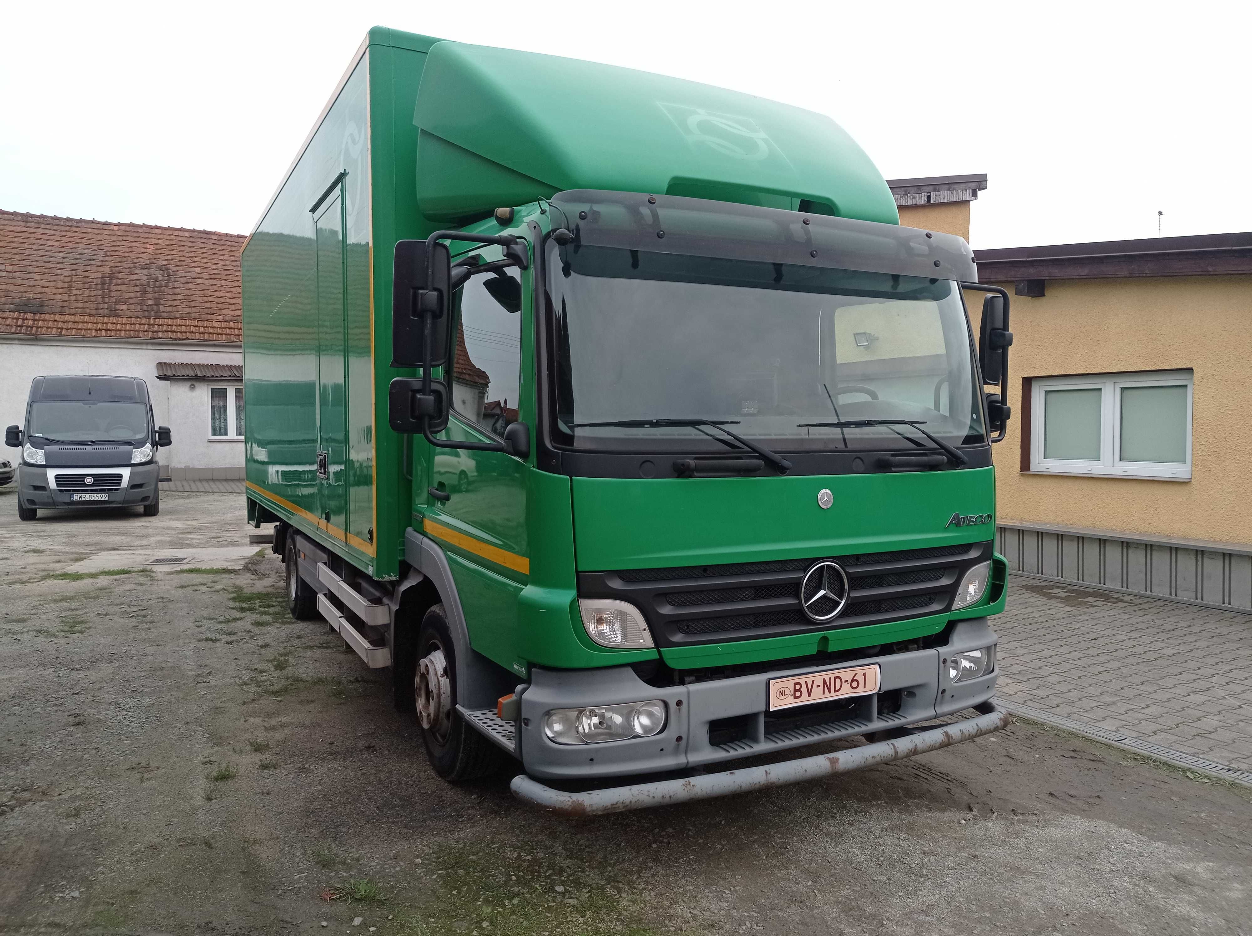 Mercedes Atego 1018 Euro 5 z oryginalny przebiegiem 224 tys.