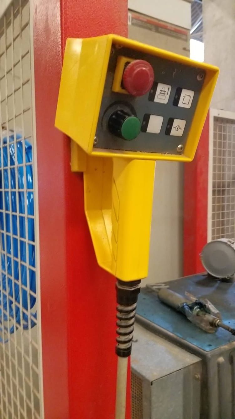 Centro de Maquinação CNC para Madeira IMA BIMA 210 100/300