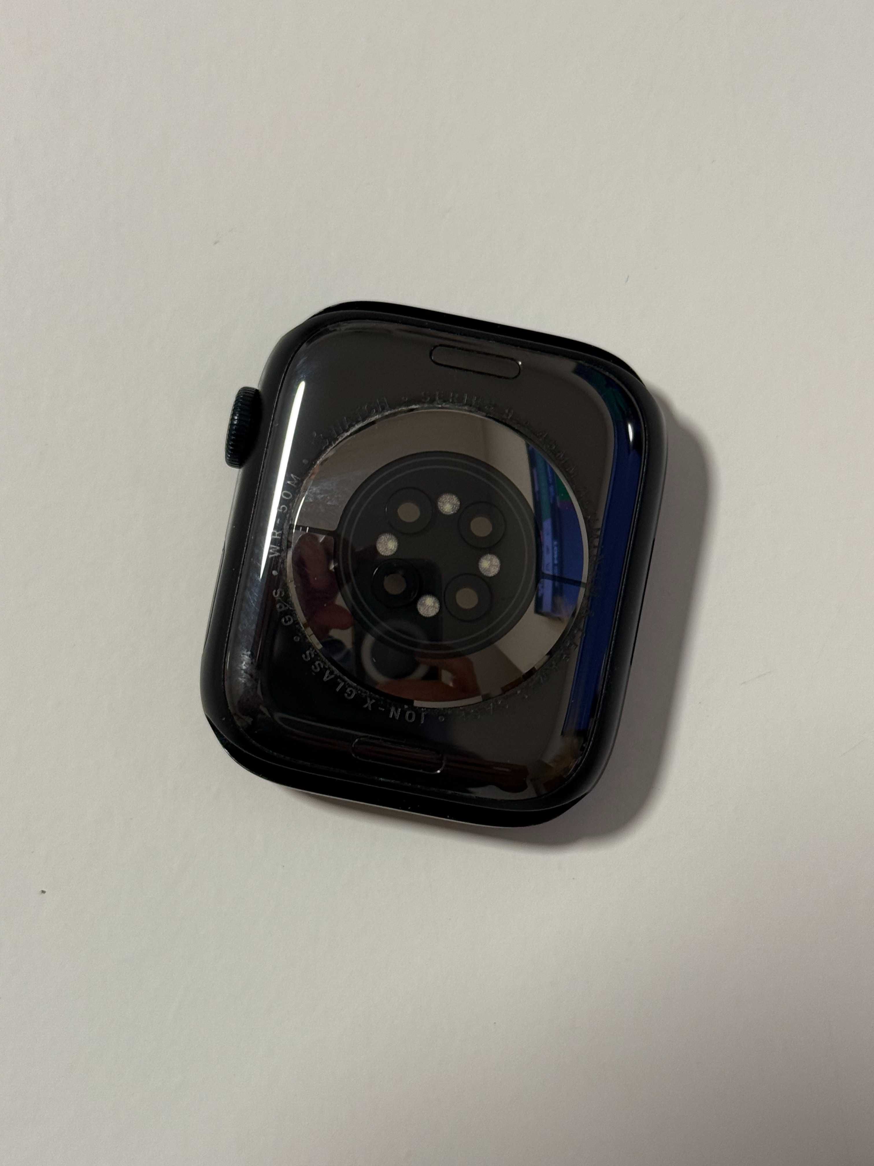 Apple Watch Series 9 GPS 45mm com Sport Loop Navy Blue
