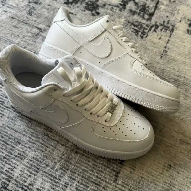 Nike Air Force 1 Low '07 White EU.44.5
