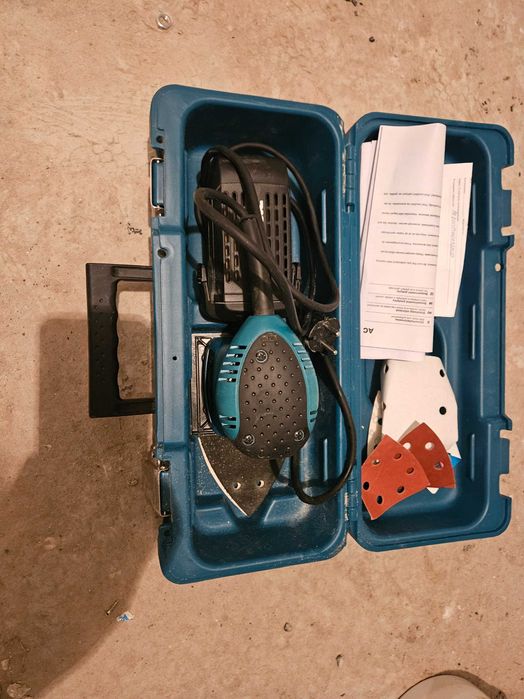 MAKITA BO4565K Pentagonalna szlifierka oscylacyjna do narożników