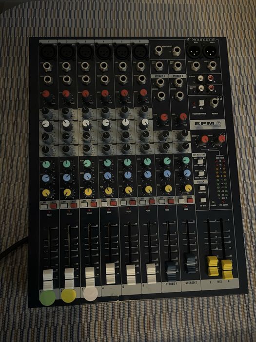 Mikser Soundcraft EPM 6