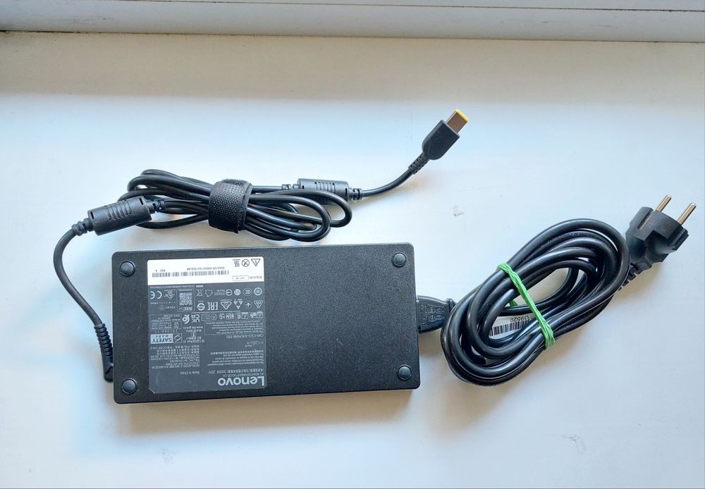 Блок живлення (зарядне) Lenovo 300w 20v 15A usb+pin/оригінал