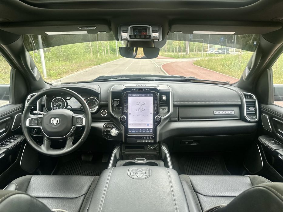 Ram 1500 LARAMIE 2023 5,7