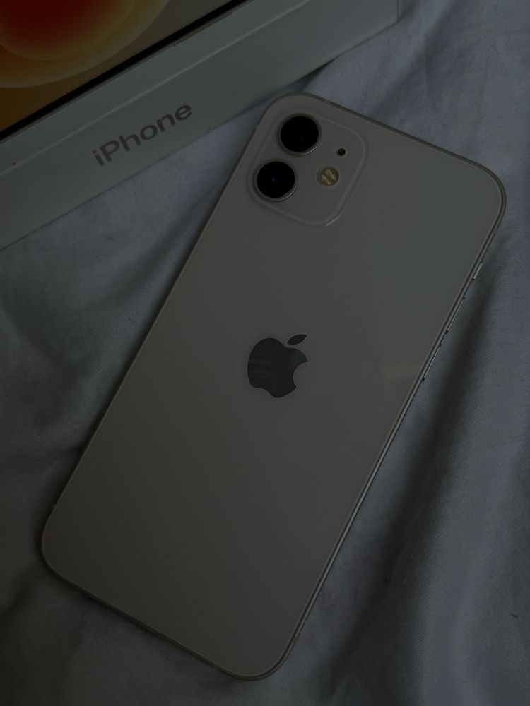 iPhone 12 128GB kolor biały
