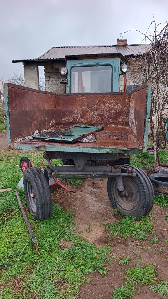 Трактор т16.     .