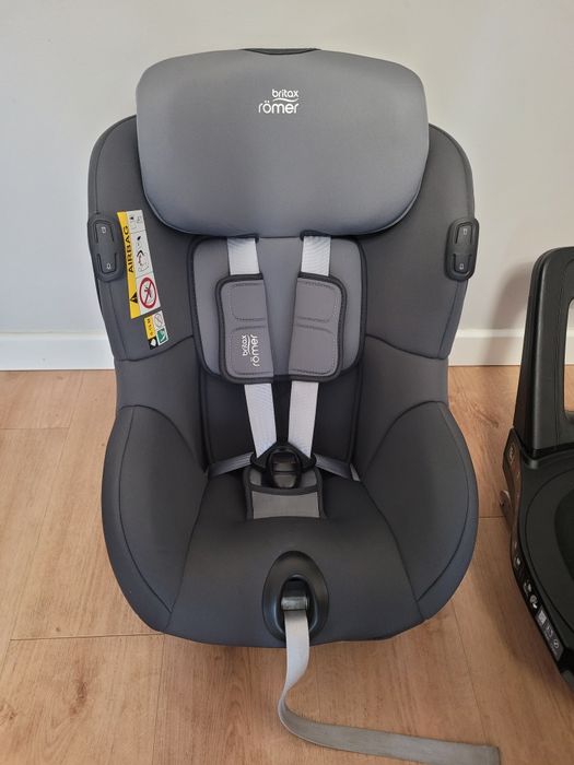 Fotelik samochodowy Britax Dualfix iSense Midnight Grey z bazą