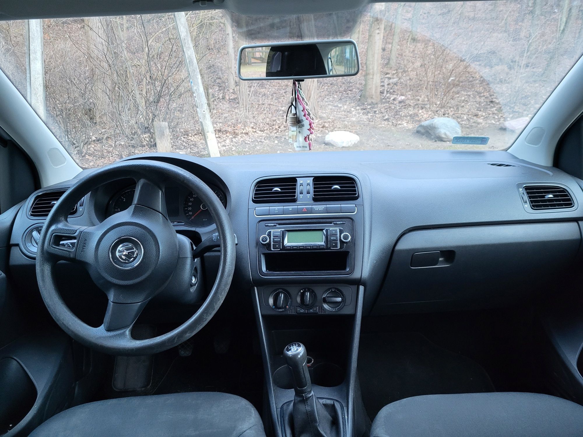 Vw Polo zadbany, 2 komplety kół