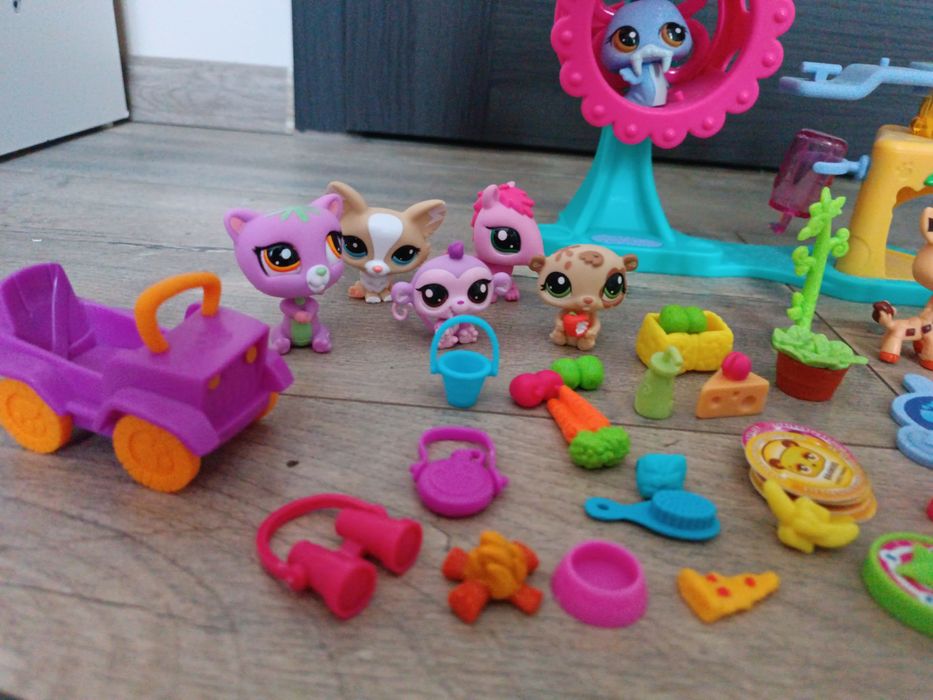 Littlest pet shop 11 zwierzątek + jedno duże fabryka zabawy+safari