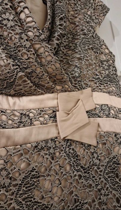 Koronkowa sukienka r. 50