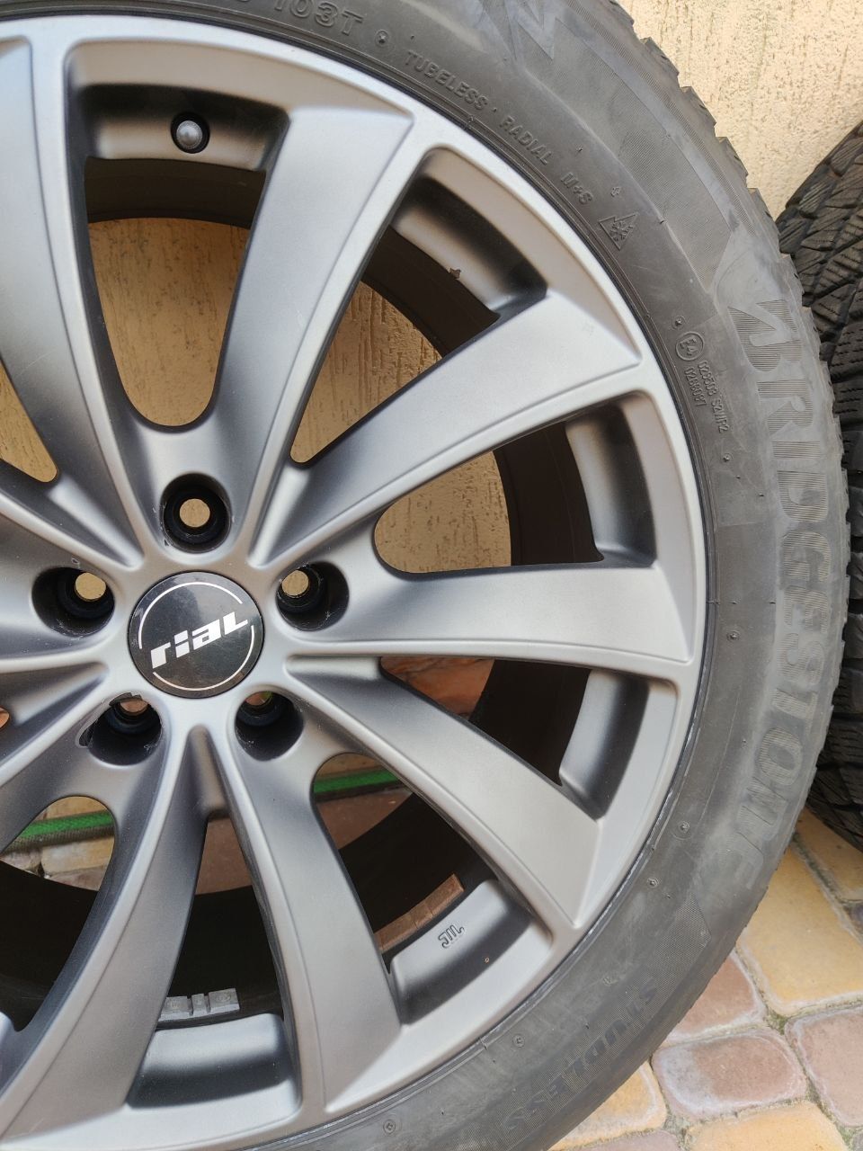 Комплект колес Real 108x5, r19 + резина Bridgestone 245/55/19+датчики