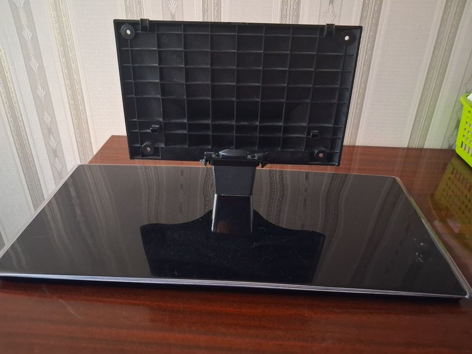 Продам подставку под телевизор