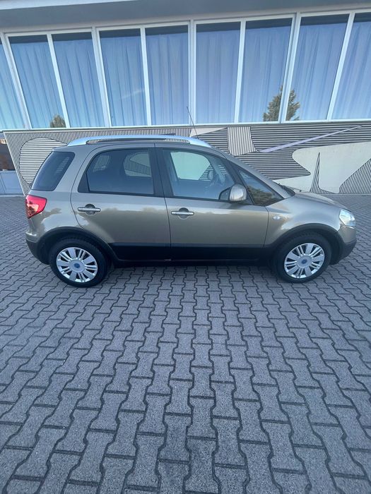 Fiat Sedici / 2 l  benzyna