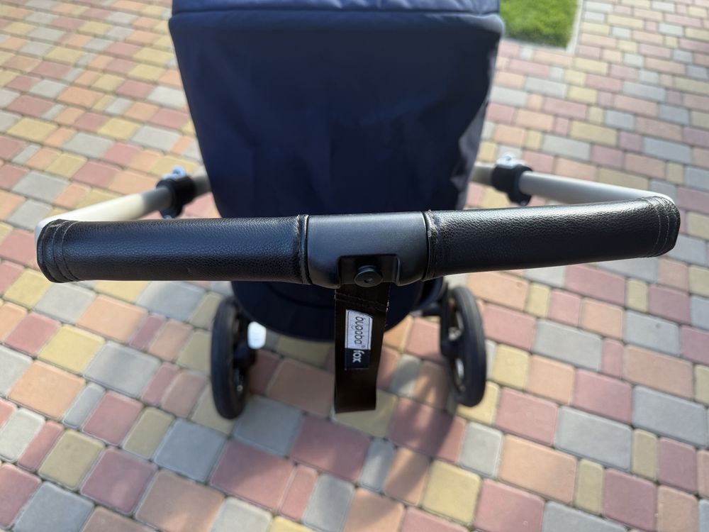 Bugaboo fox, 2 в 1 + каптур, футмуф та матрасик