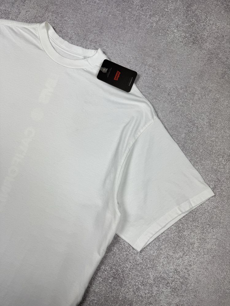 Новая женская оверсайз футболка levi’s