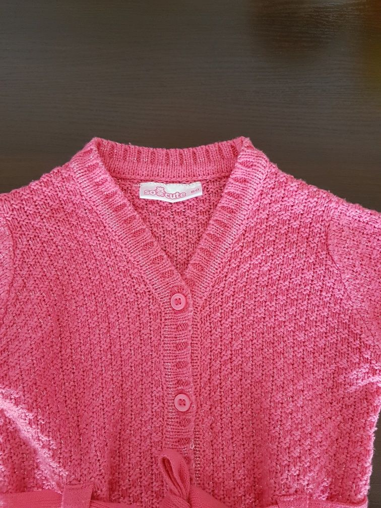 Sweterek różowy dziewczęcy 80 cardigan wiązany dłuższy