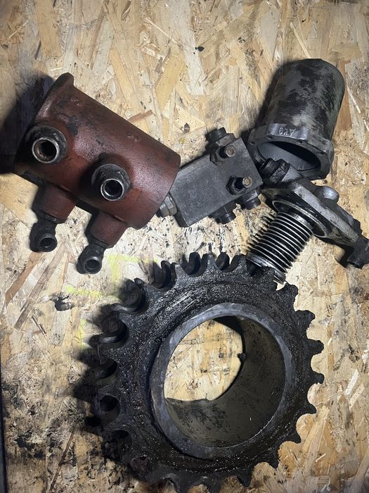 Części ładowacz cyklop T214