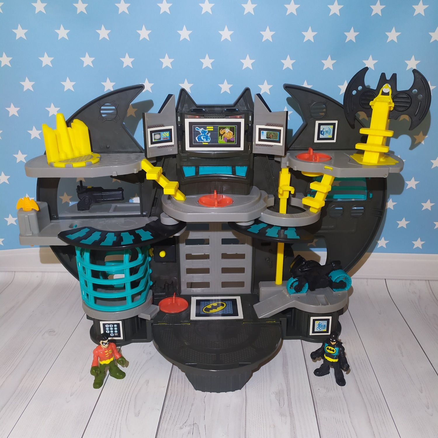 Игрушки  база станция корабль замок Fisher price imaginext