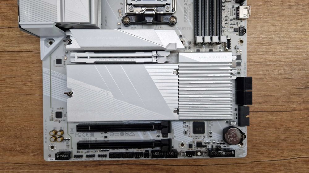 Płyta główna Gigabyte B650E AORUS ELITE X AX ICE box gwarancja  N2324