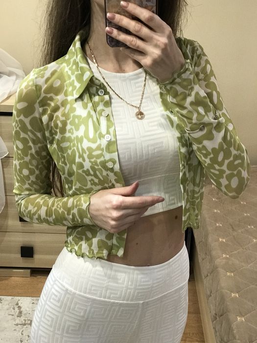 Салатова блузка - кофтинка на гудзиках