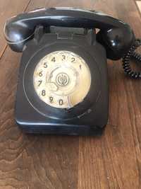 Telefone antigo em bom estado