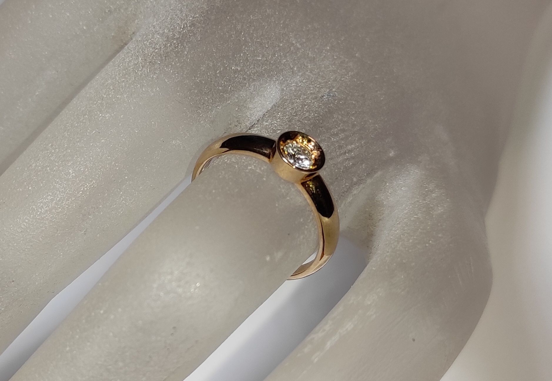 Золотое кольцо с бриллиантами 0,20 карат для помолвки/предложения 16,5