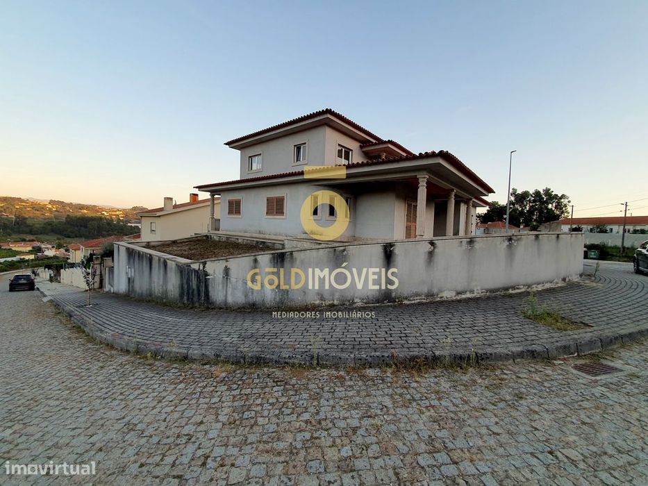 Terreno Para Construção  Venda em Figueiró (Santiago e Santa Cristina)