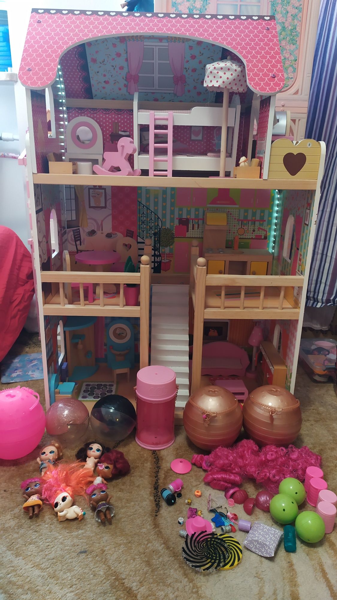 Drewniany domek dla lalek + lol