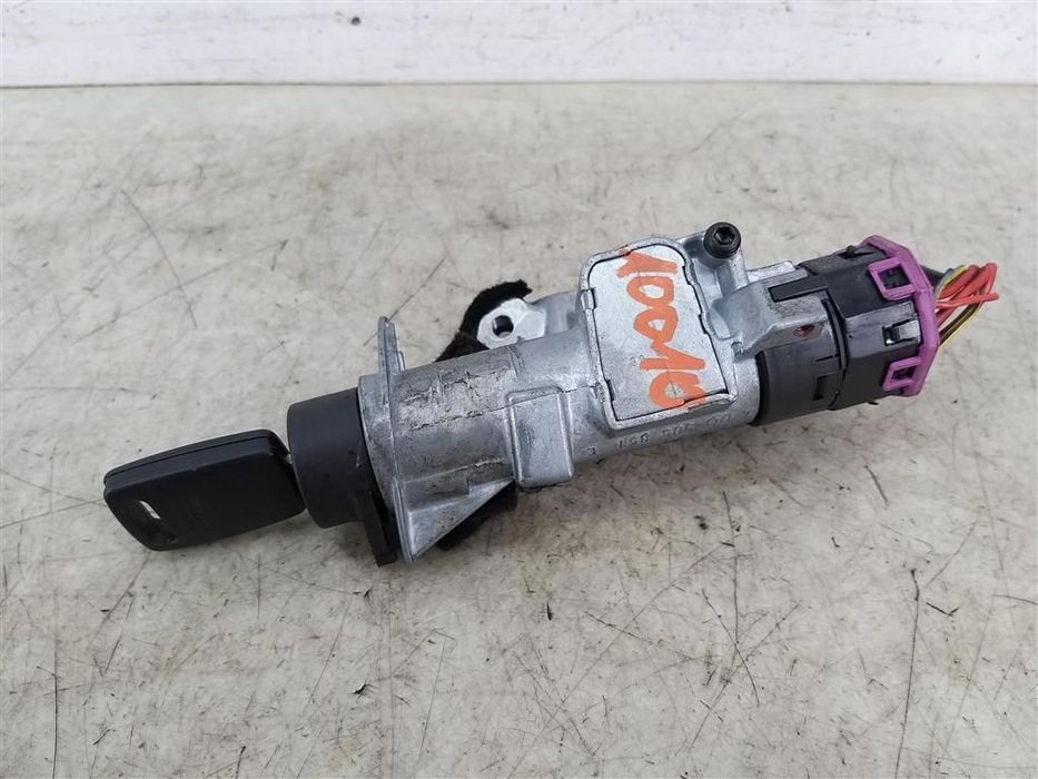 Stacyjka Audi A4 B5 1995-2001 4D0905851E ORYGINAŁ