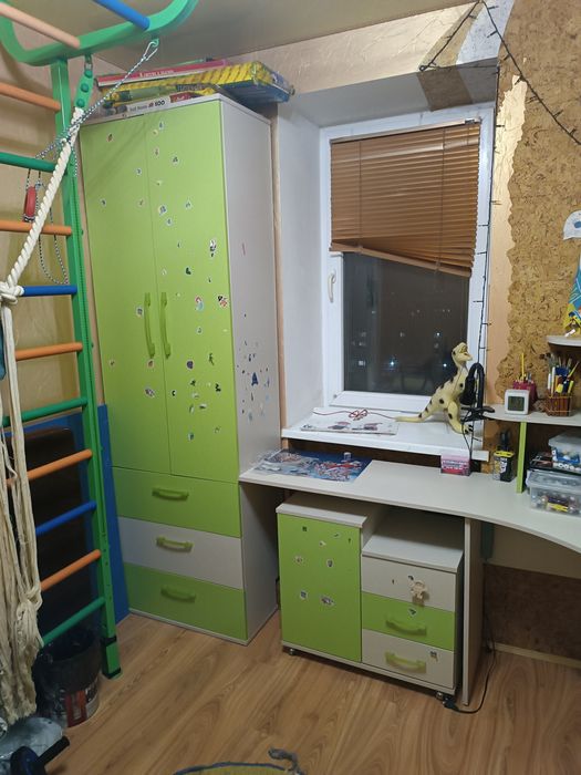 Меблі, стіл, шафа, тумба, полка, дитяча, ліжко, диван, кровать