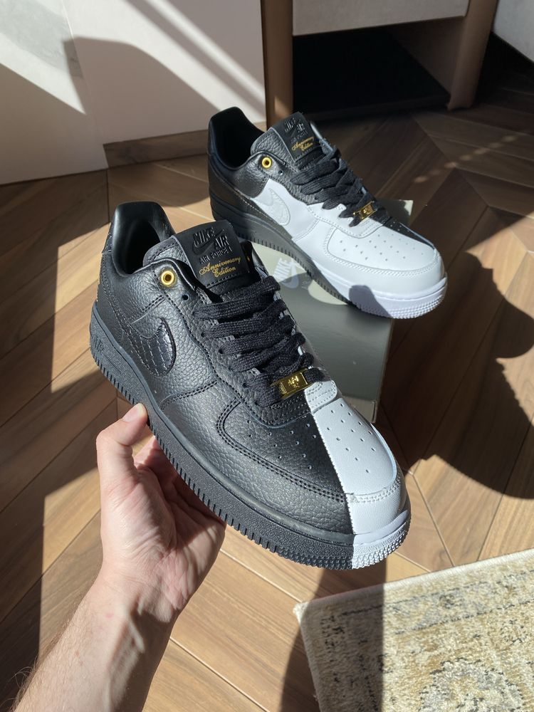 Nike air Force 1 low Anniversary Edition (NEW IN BOX)