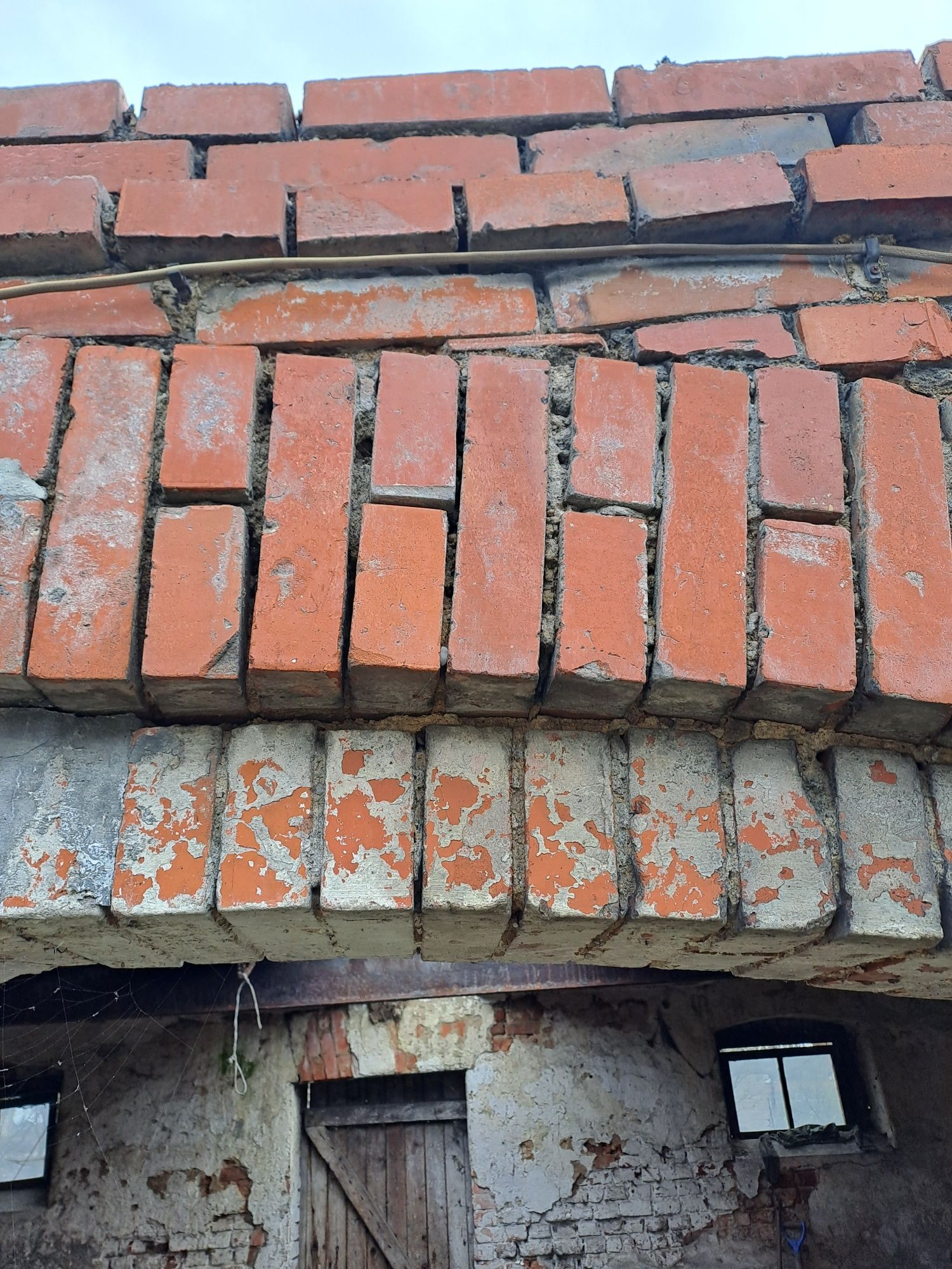 Cegła stara z rozbiórki