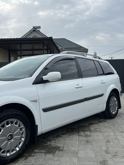 Рено Меган 2008 1.6 газ бенз