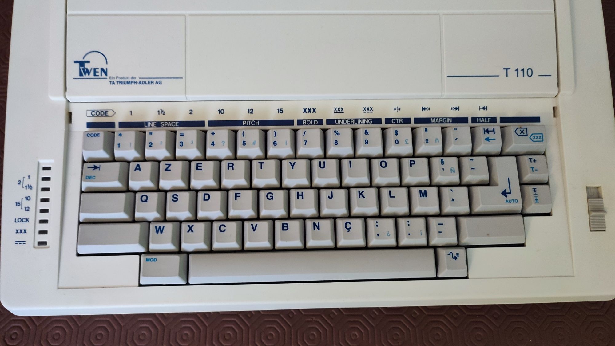 Máquina de escrever eletrica