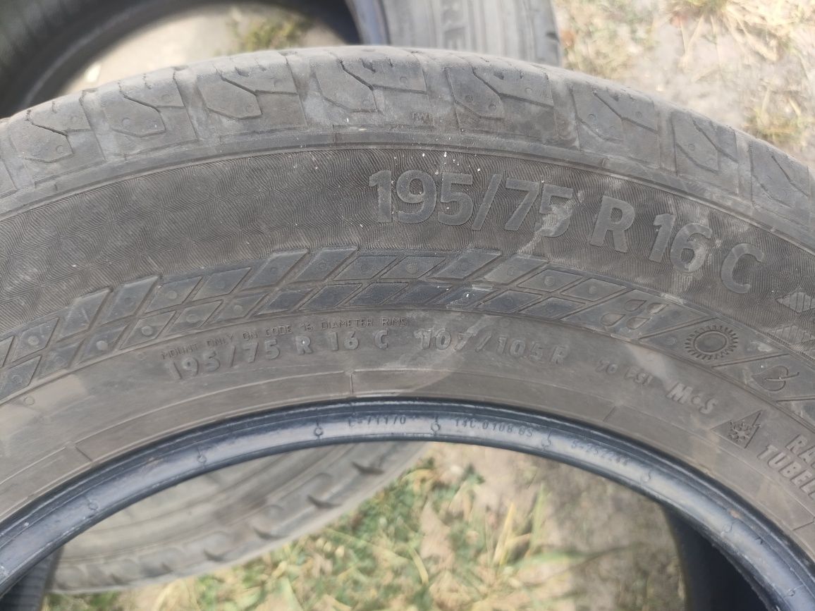 Continental 195/75r16c vancontact 4season dot 2021