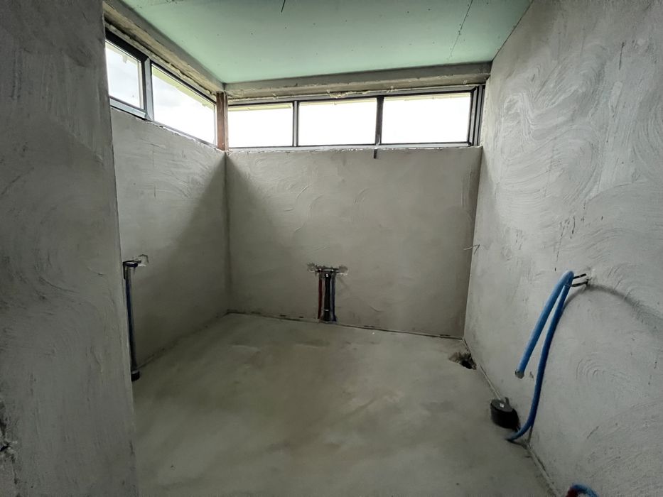 220000 продам дом с выходом на Днепр вишеньки. Рядом осокорки золоче