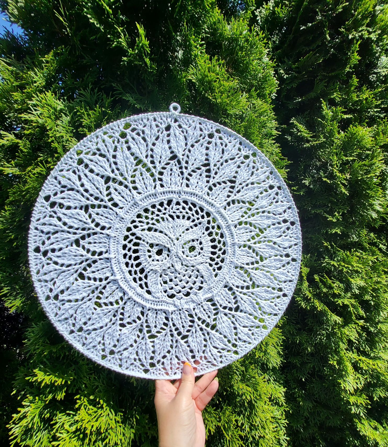 Mandala sowa na szydełku