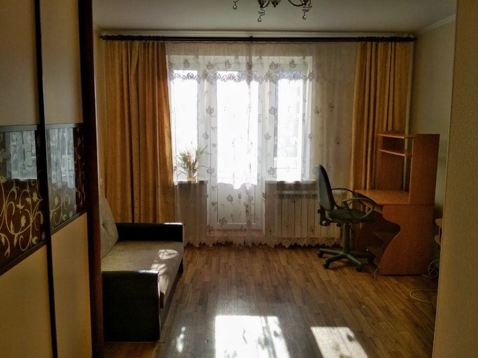 Однокімнатна квартира в довгострокову оренду, Виноградар