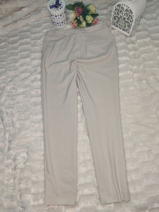 Beżowe na kant H&M rozmiar 36 38
