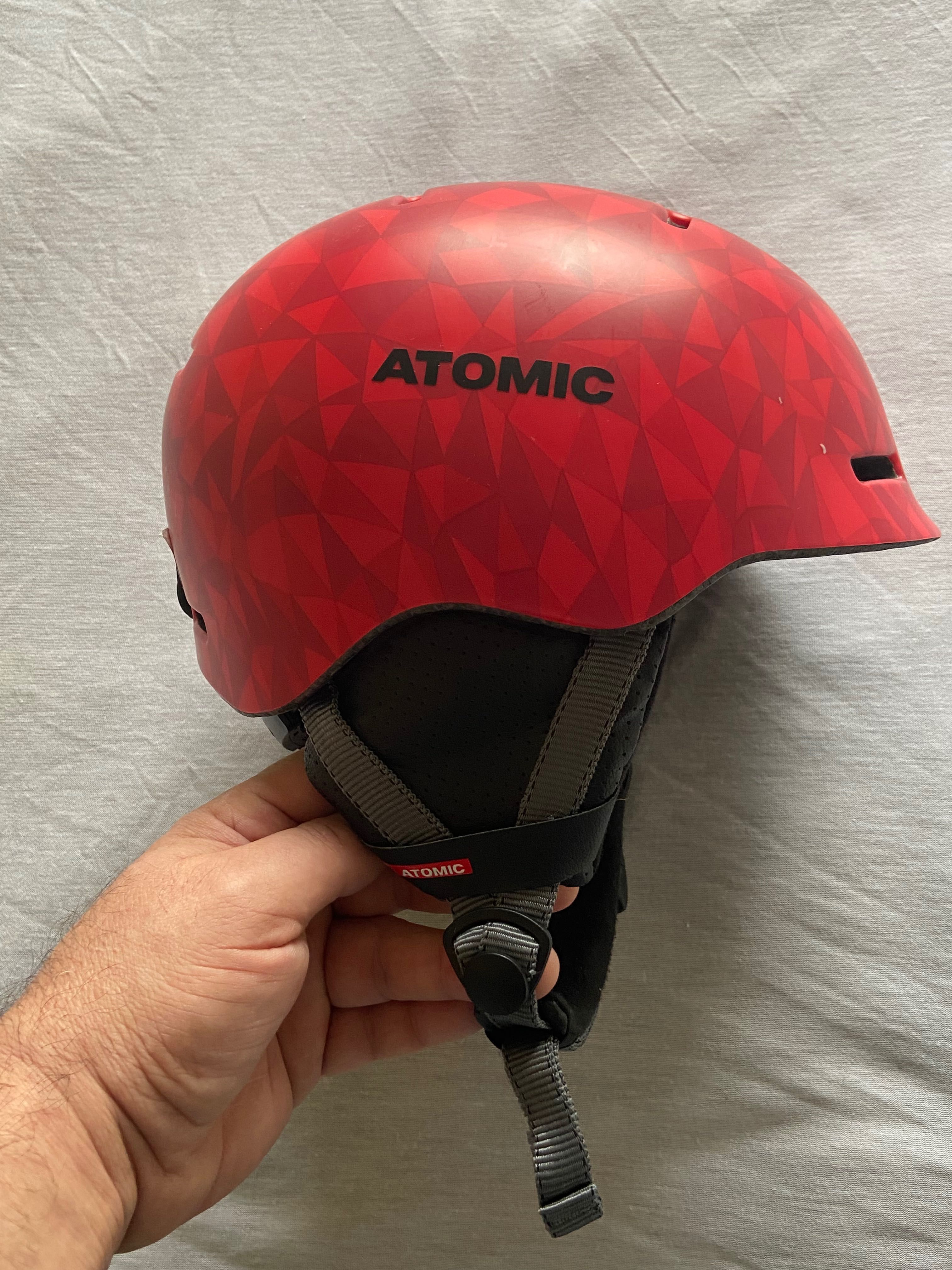 Kask narciarski Atomic