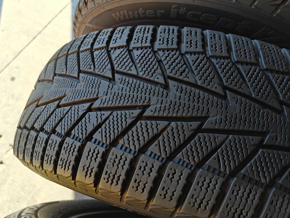 R16 205 60 Hankook Winter I*cept IZ2 зимові шини з категорії липучок