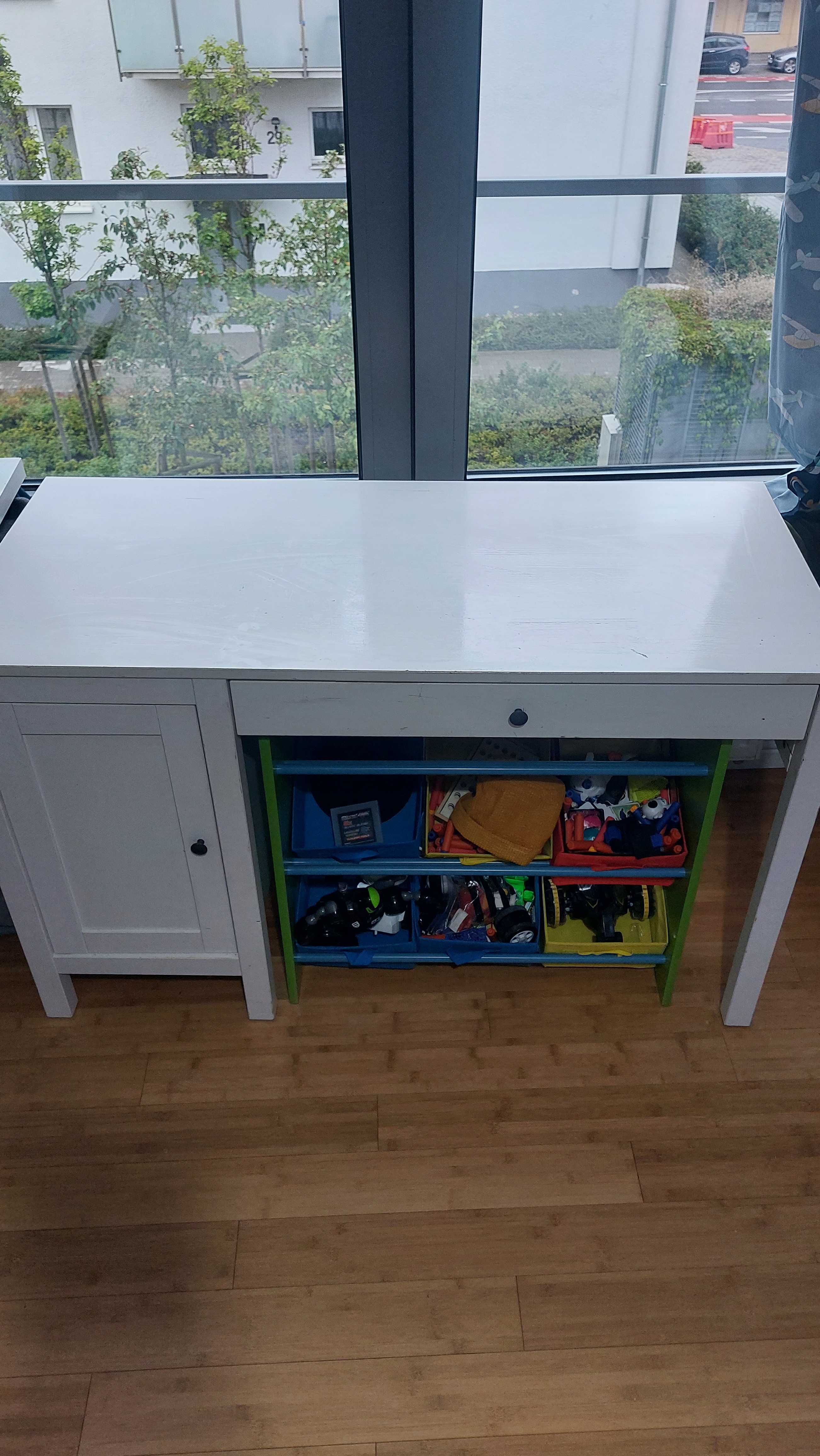 Biurko białe ikea