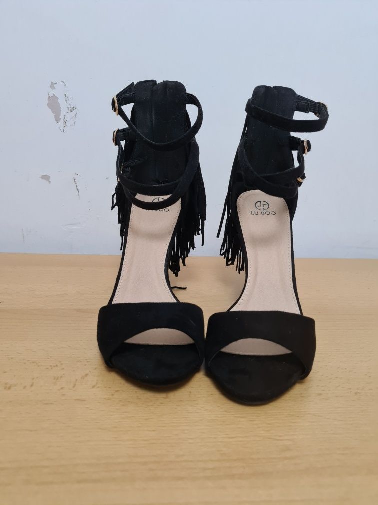 Szpilki czarne buty na obcasie sandały Lu Boo